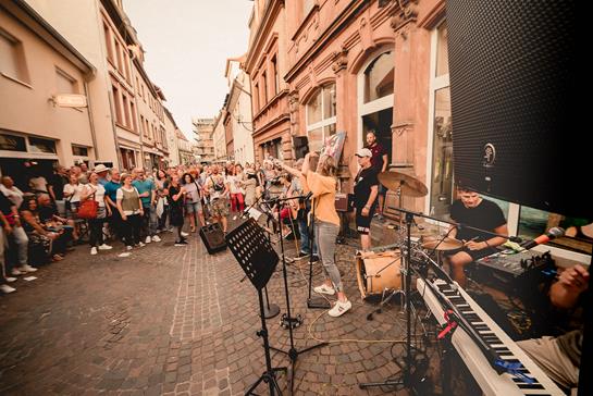 21.06.2022 10. Fete de la Musique (Foto 47 von Joshua Mack)